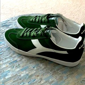 Diadora (pitch)
